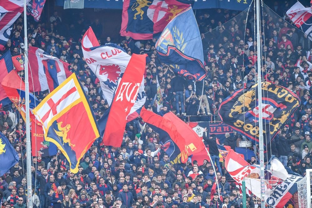 Depositphotos Genoa tifosi.bak