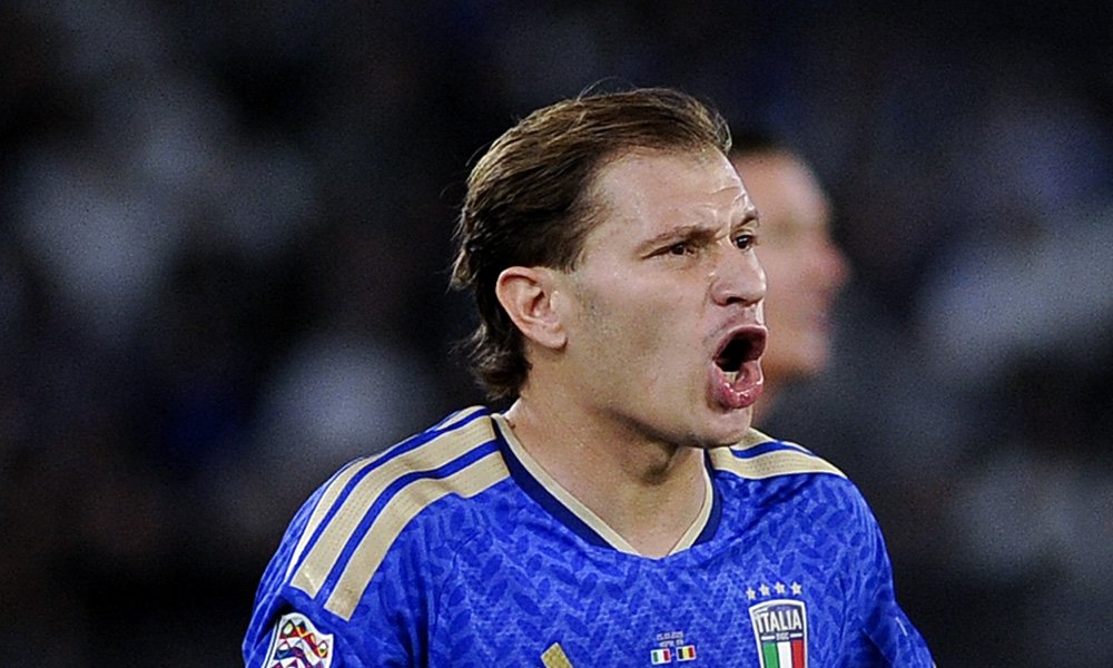 Inter Carlos Augusto Barella Akanji