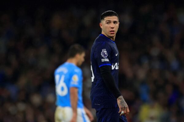 Enzo Fernandez al Manchester City: trattativa caldissima con il Chelsea