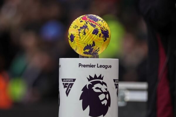 Bournemouth Ferma le Voci: Alex Scott Rimane un Pilastro del Progetto Fino al 2027!