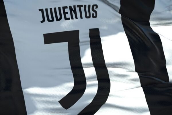 Juventus, ufficiale Kamil Grabara: nuovo rinforzo per la porta