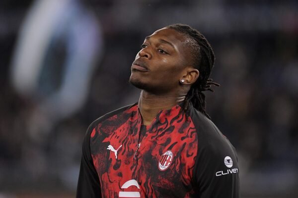 Milan, futuro Leao in bilico: il Galatasaray resta alla finestra