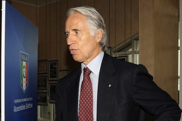 Malagò sui fischi a Mazzola: “Non c’è rispetto neanche per la morte. Responsabili vanno individuati”