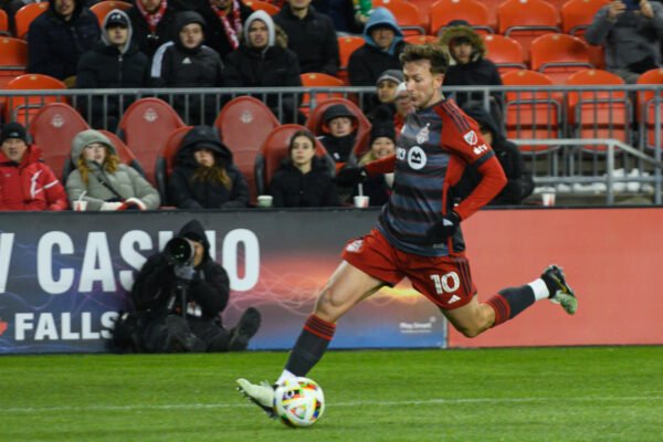 Bologna, Bernardeschi allunga il legame?