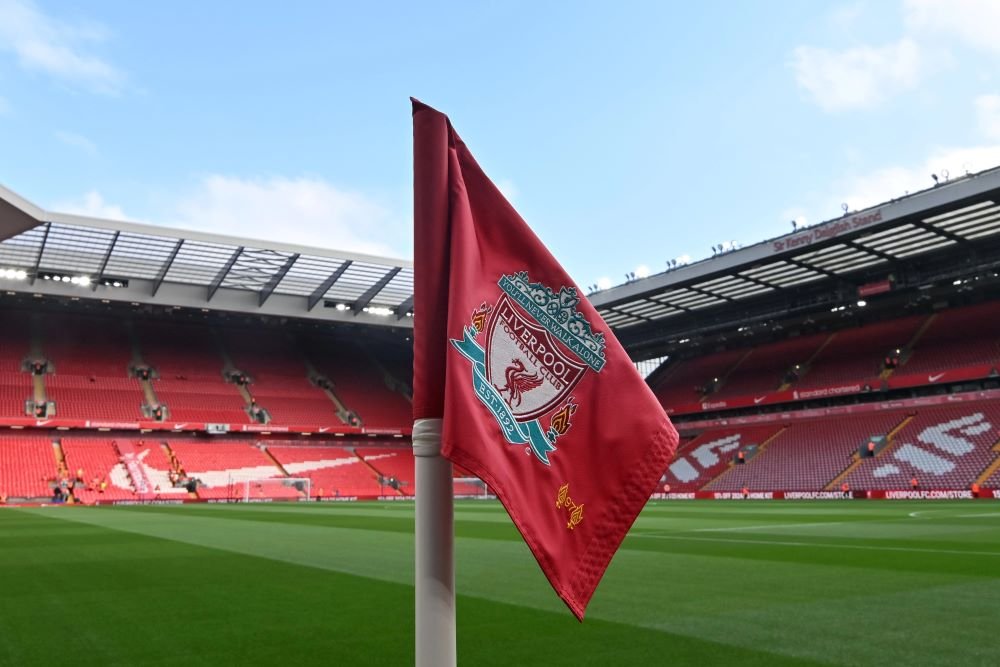 Liverpool, l’ormai ex ds Hughes firma con l’Al Hilal