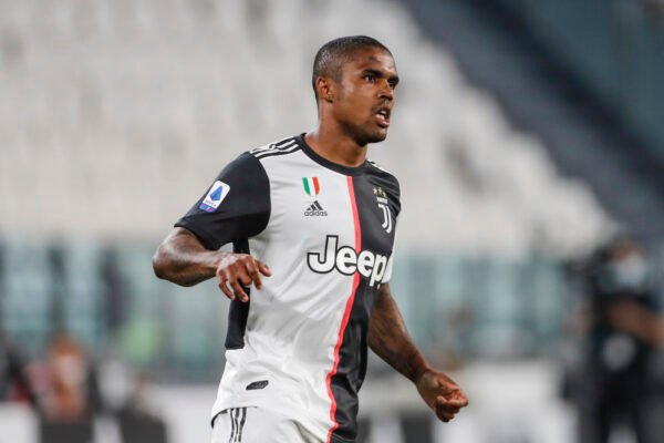 Juventus-Milan, Douglas Costa: “Ci sarò allo Stadium. Vincerà la Juve 2-1”