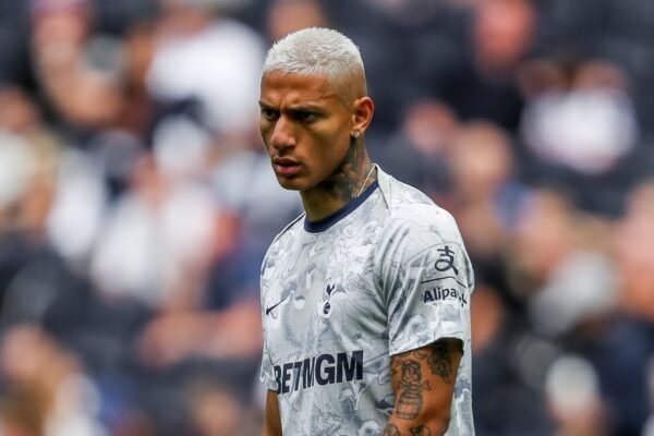 Richarlison pronto a vestire la maglia del Vasco da Gama, trattative in corso con il Tottenham