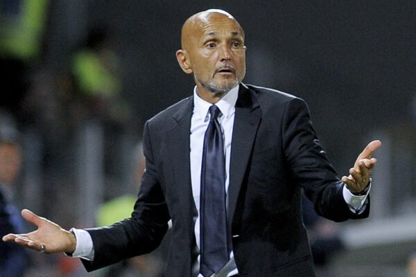Milan e Juventus: Interesse continuo per Samuele Inacio del Borussia Dortmund