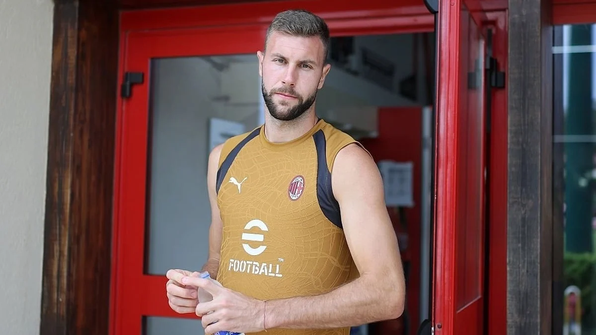 Pavlovic: “Rinnovo con l’AC Milan? Qui sono felice!”