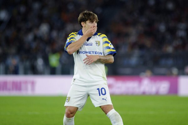 Parma, l’occasione sfuma dal dischetto: Bernabé sbaglia e la cura Gilardino non decolla