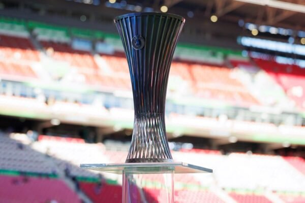 Ajax-Atalanta, formazioni ufficiali: Sarri sceglie la difesa