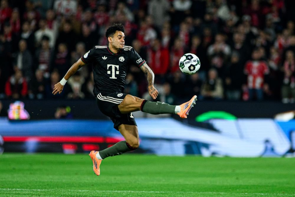 Bayern Monaco, tegola Luis Diaz: stop di almeno un mese per il colombiano