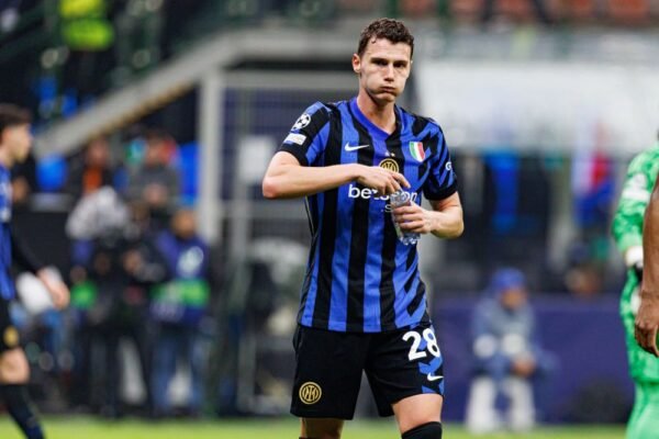 Inter, si ferma anche Pavard: il comunicato del club