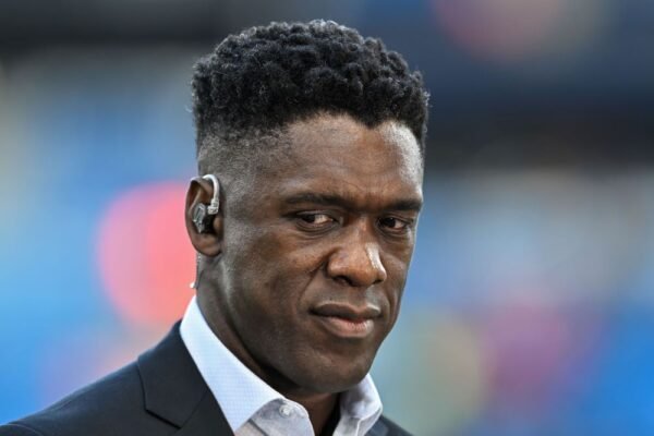 Clarence Seedorf torna in panchina: è il nuovo allenatore del Corinthians