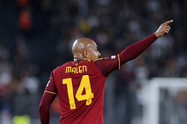 Napoli-Roma, formazioni ufficiali: Rrahmani in tribuna