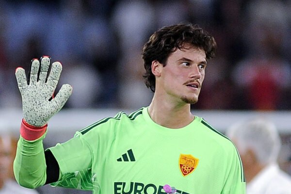 Roma, Svilar accelera il recupero: giovedì l’esame decisivo per il rientro