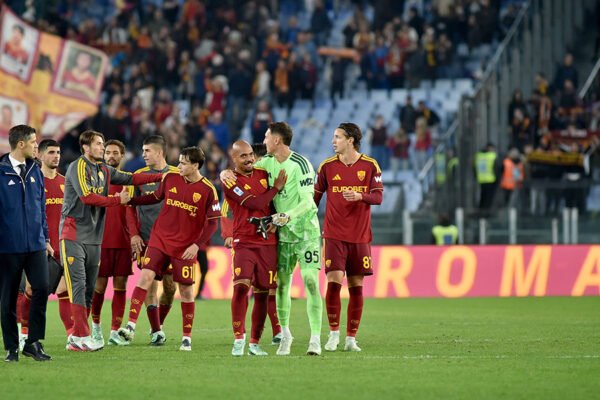 Roma-Cagliari, spavento per i giallorossi: 4-2 allo stadio Olimpico
