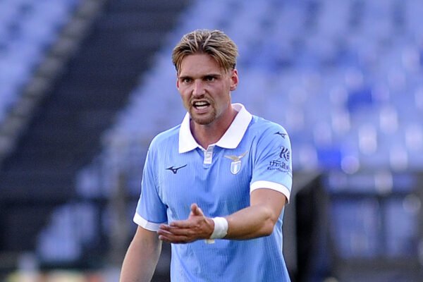Lazio-Parma 2-1, i biancocelesti rimangono in vetta